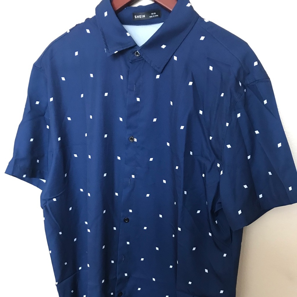 SHEIN MENS NAVY BLUE SHORT SLEEVED BUTTON DOWN